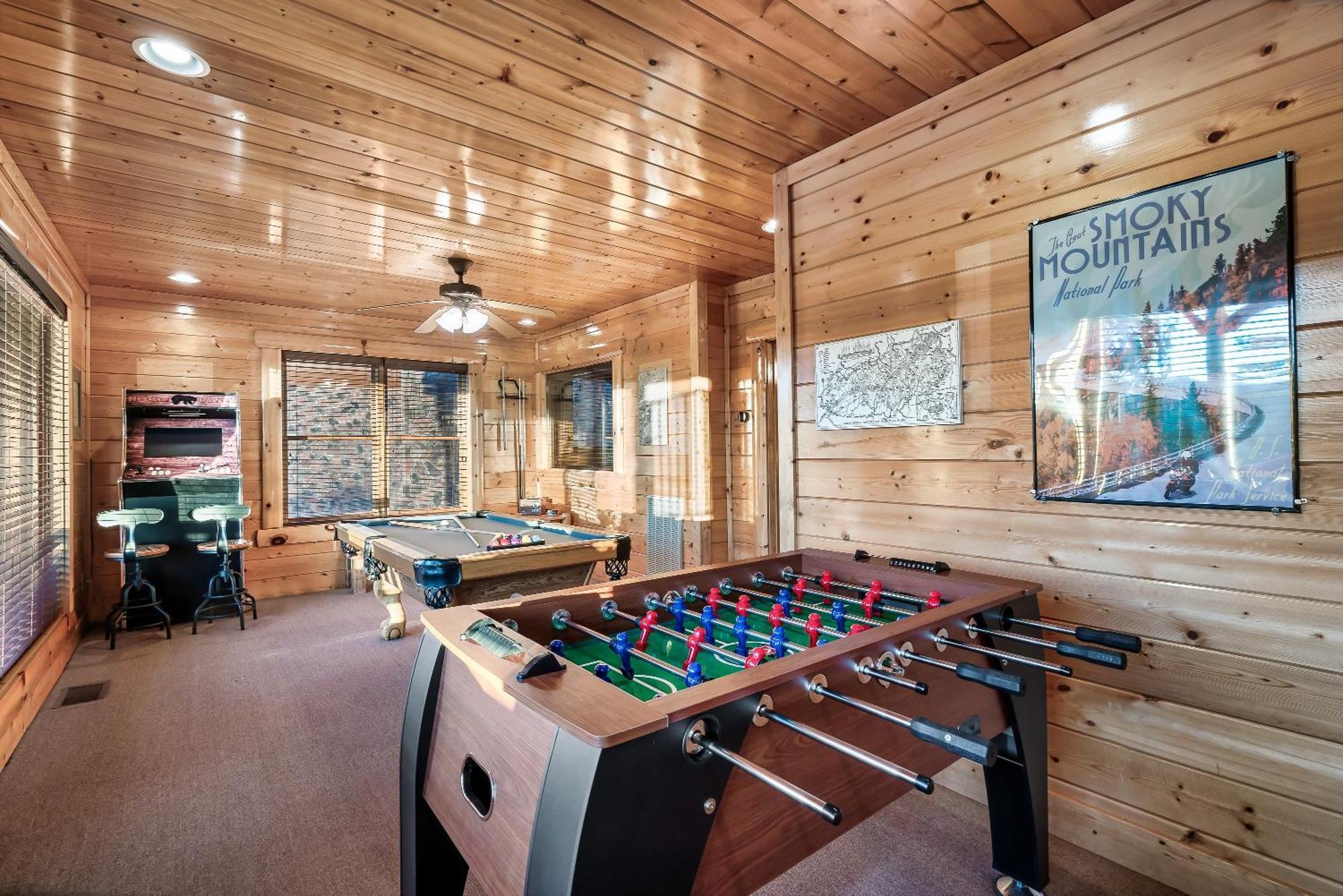 Epic Mountain Views, Hot Tub, Game Room, Sleeps 10 Sevierville Exterior foto