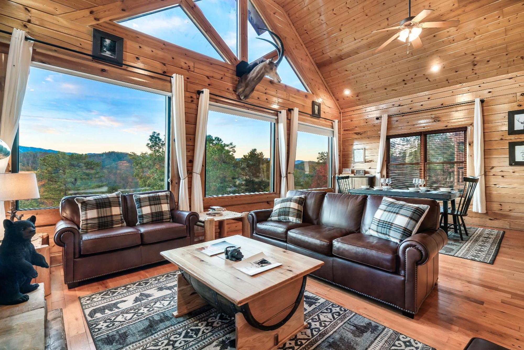 Epic Mountain Views, Hot Tub, Game Room, Sleeps 10 Sevierville Exterior foto