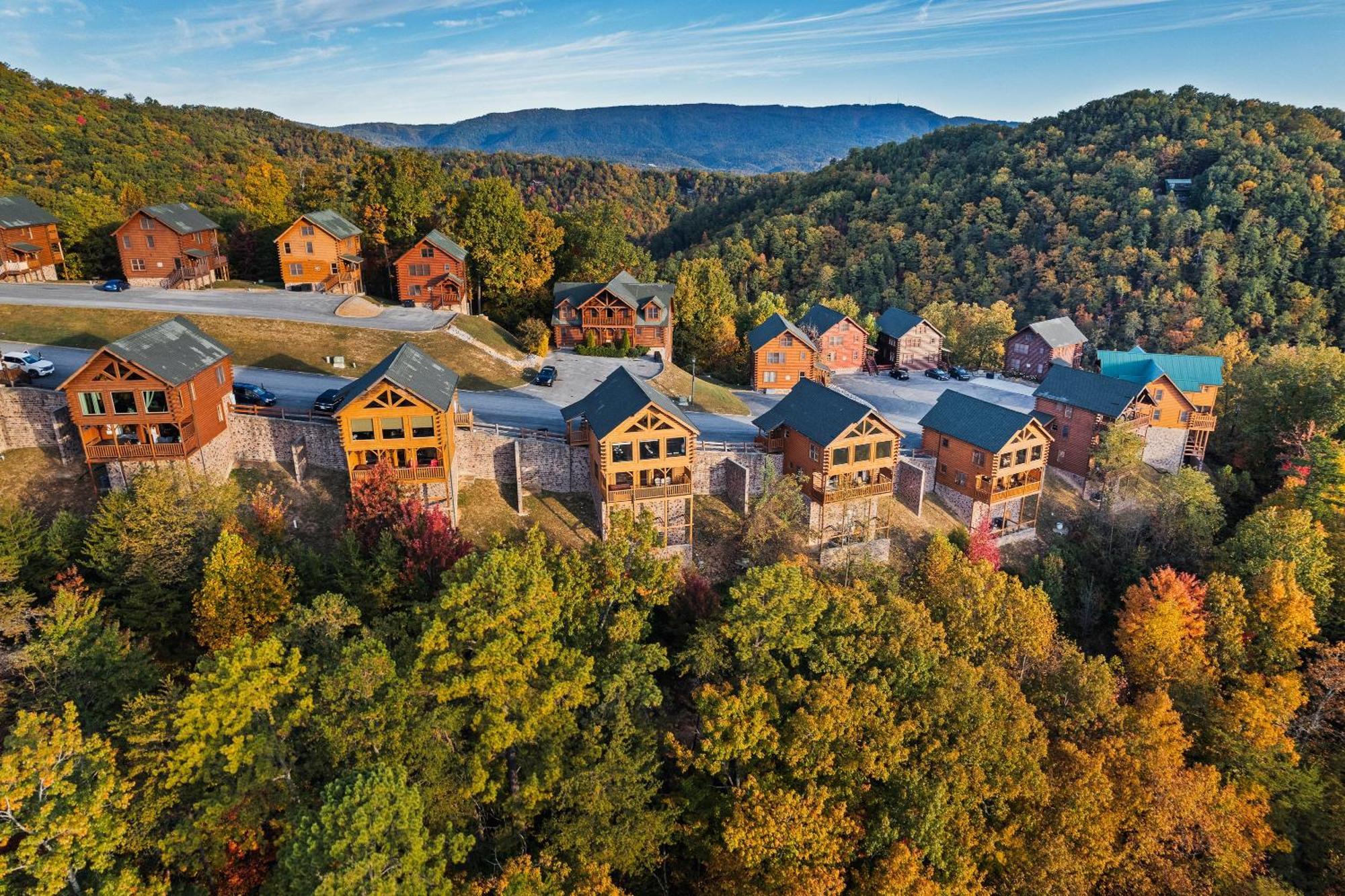 Epic Mountain Views, Hot Tub, Game Room, Sleeps 10 Sevierville Exterior foto
